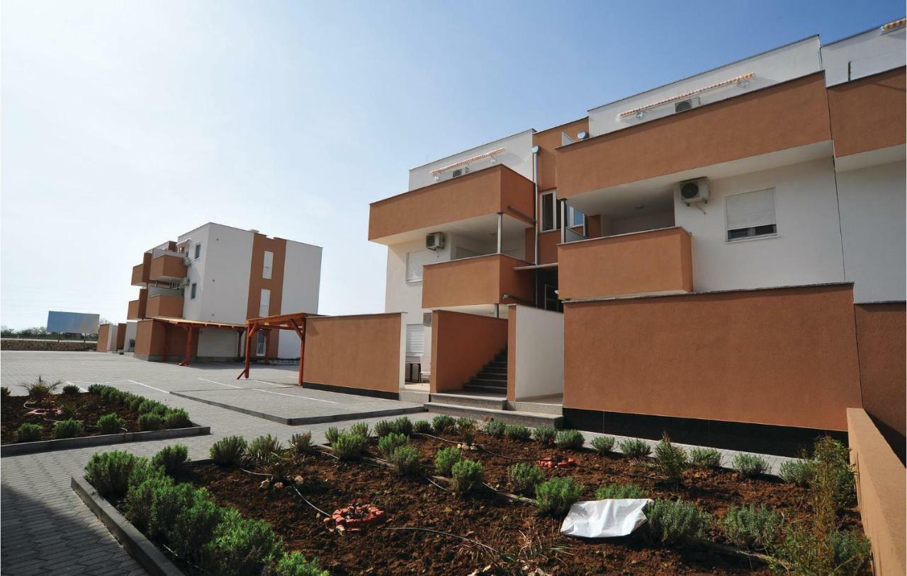 Apartment Mlasina-6 Nin Bagian luar foto